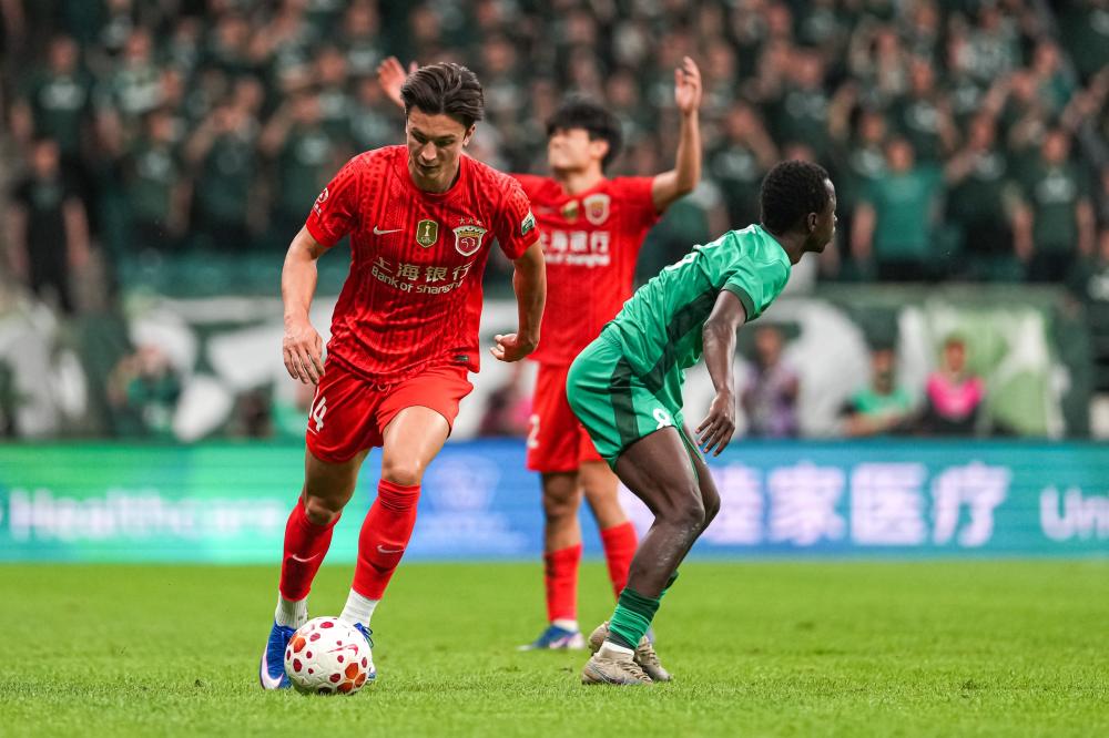 杰森塔图姆篮球风采全面解析与职业生涯辉煌瞬间